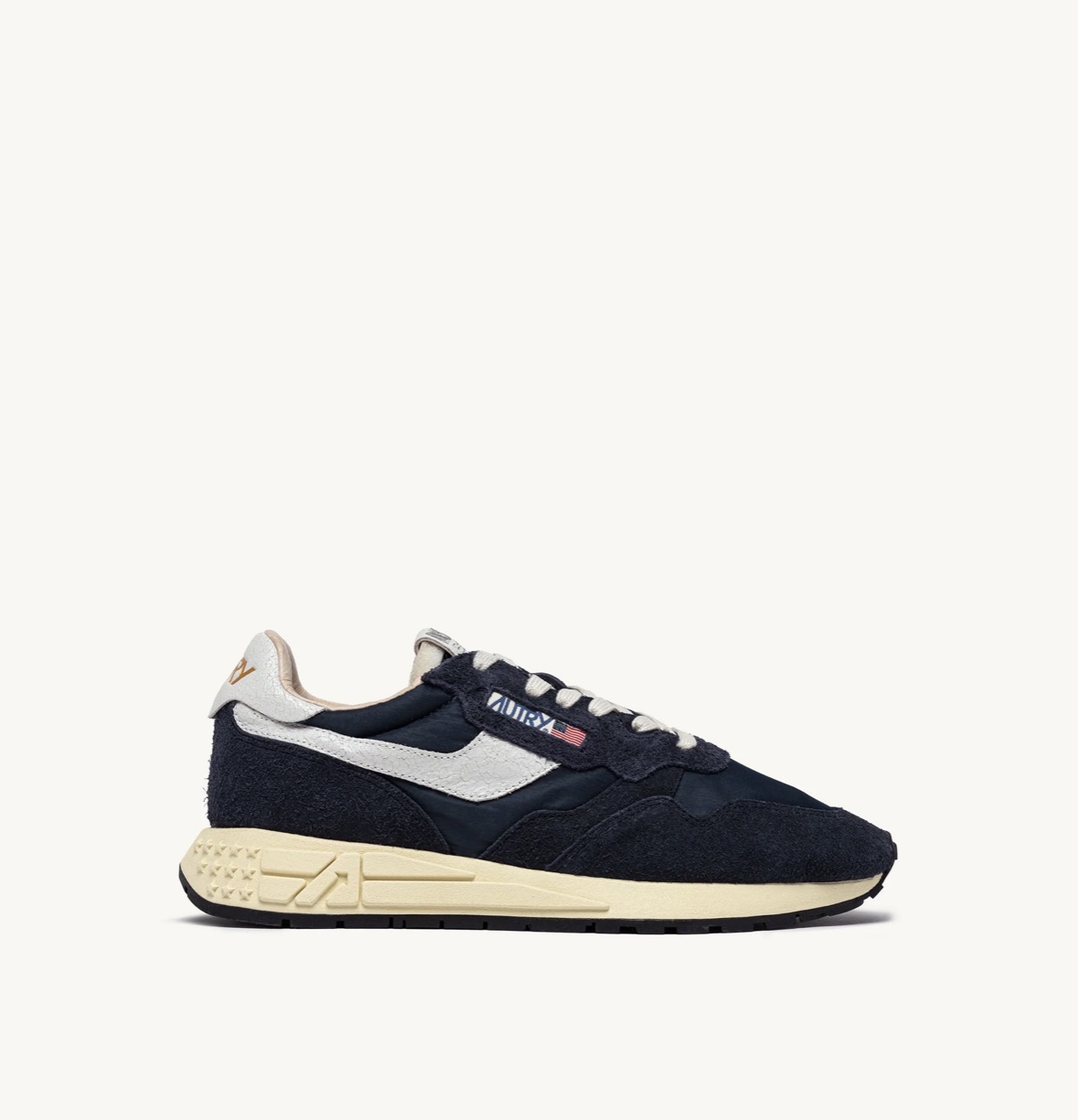 BASKETS REELWIND LOW EN NYLON ET DAIM NOIR — Autry